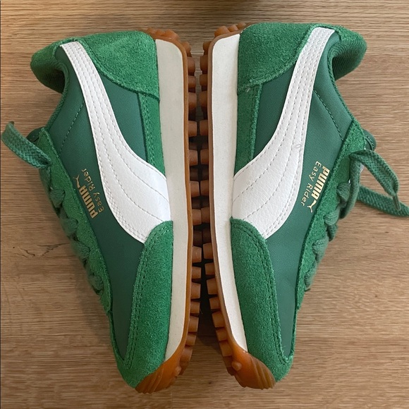 Puma. Easy Rider Sneakers - Picture 6 of 13